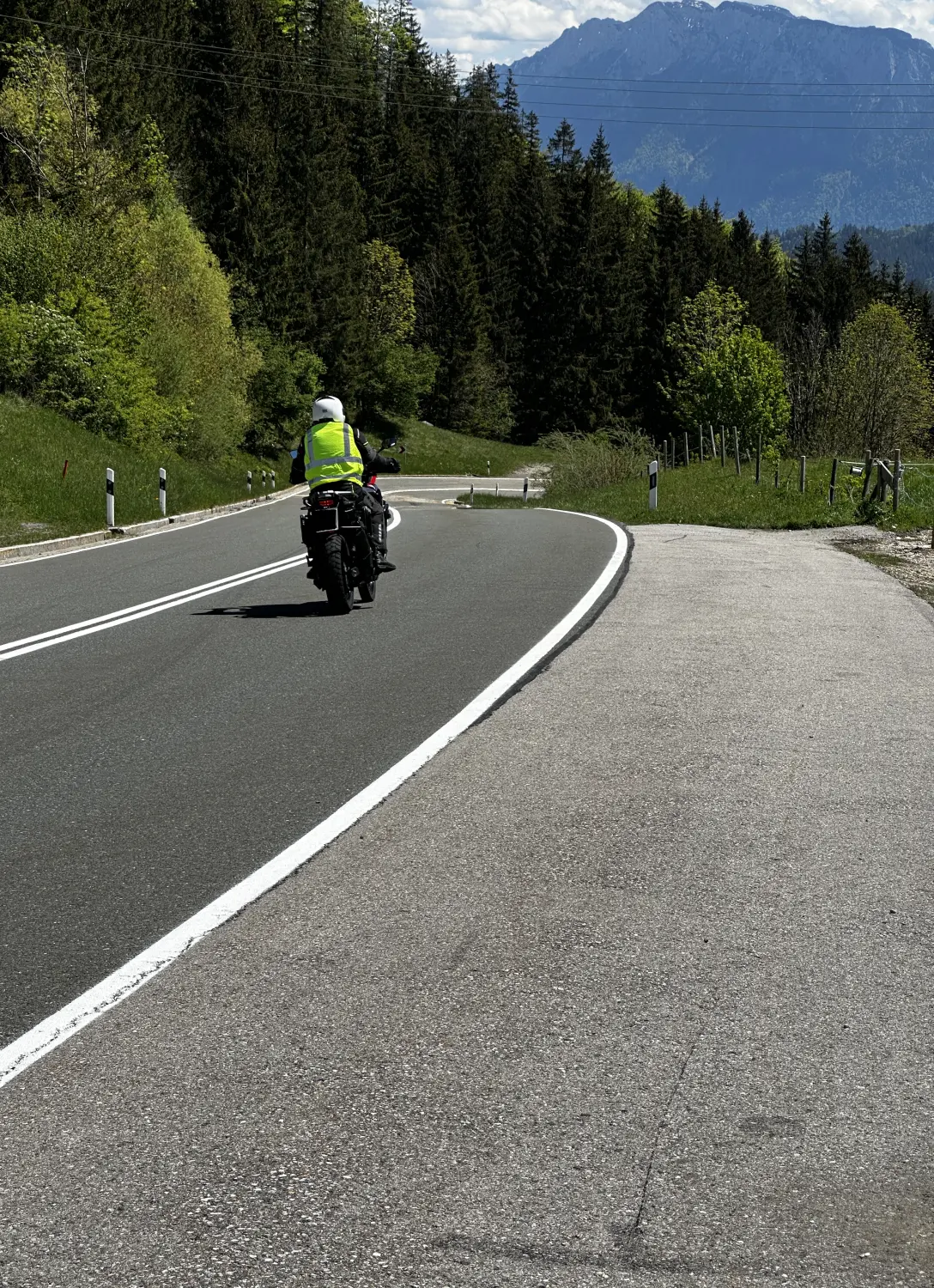 FAHRSCHULE O´KKONER - Motorrad unterwegs